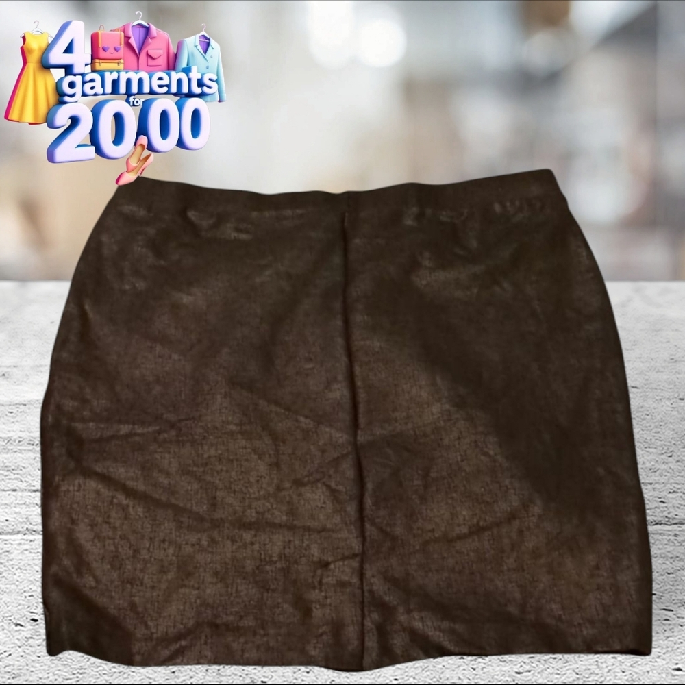Torrid tapered skirt size 1 (14-16)